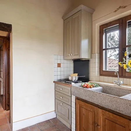 Villa Di Morice 14, Emma