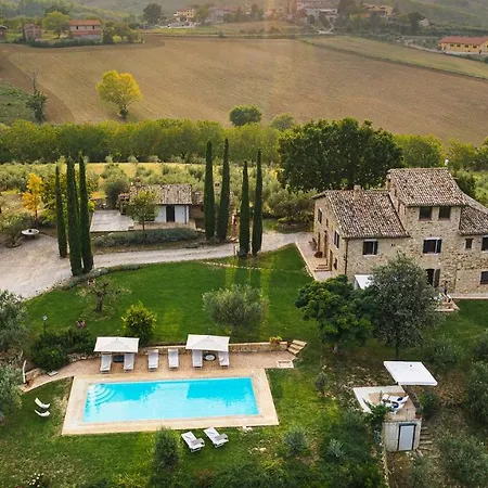 Villa Di Morice 14, Emma Castel Ritaldi