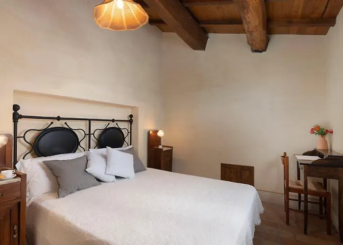 Di Morice 14, Emma Villa