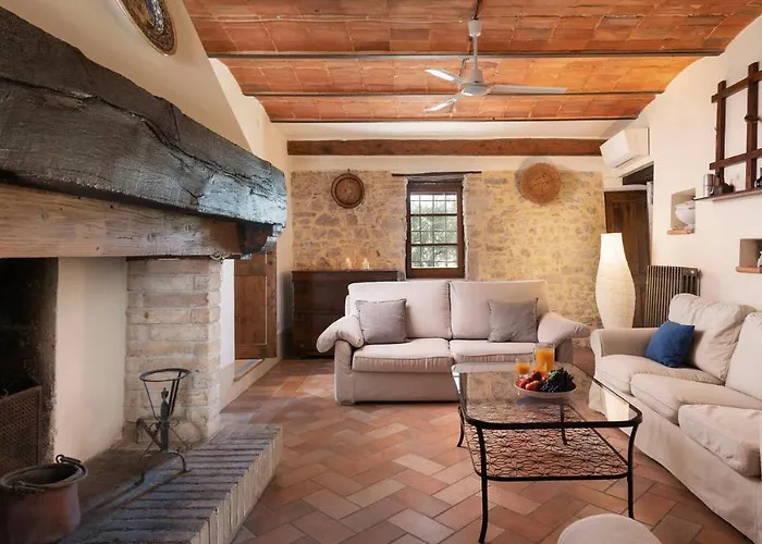 Di Morice 14, Emma Villa Castel Ritaldi